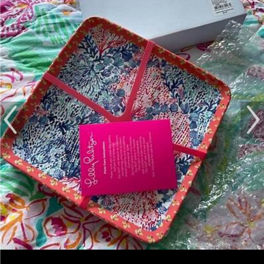 Lilly Pulitzer GWP Plates May 2021